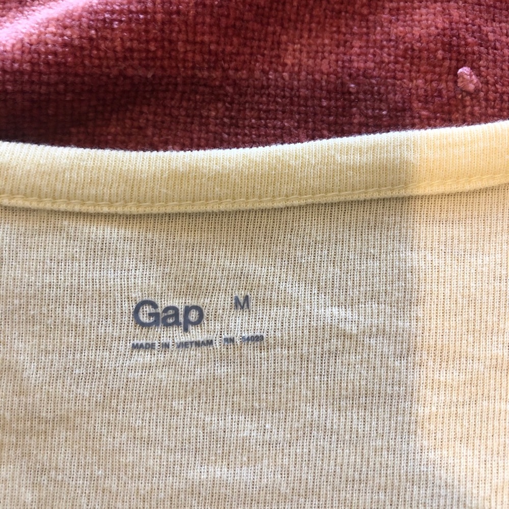 🐎GAP Henley Size Medium🐎🐎 - Picture 2 of 5